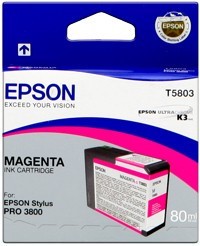 Epson T580300 purpurová (magenta) originálna cartridge.
 
Prečo kúpiť našu originálnu náplň Epson?
 
 

Originálne cartridge = záruka priamo od výrobcu tlačiarne
100% použitie v tlačiarni - spoľahlivá a bezproblémová tlač
Použitím originálnej náplne predlžujete životnosť tlačiarne
Osvedčená špičková kvalita - jasný a čitateľný text, jemná grafika, kvalitnejšie obrázky
Použitie originálnej kazety ponúka rýchly a vysoký výkon a napriek tomu stabilné výsledky = EFEKTÍVNA TLAČ
Jednoduchá inštalácia a údržba
Zabezpečujeme bezplatnú recykláciu originálnych náplní
Garancia Vašej spokojnosti pri použití našej originálnej náplne
C13T580300