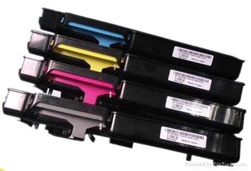 Xerox 106R02233 azúrový (cyan) kompatibilný toner.

Nižšia cena kompatibilnej náplne pre tlačiarne Xerox v porovnaní s originálnou náplňou, ušetríte až 80 % nákladov na tlač.


Tonerová cartridge pre tlačiarne Xerox vytlačí rovnaký počet strán ako originál pri zachovaní rovnakej kvality - ostré črty, sýte farby.


Garancia Vašej spokojnosti.


Každý toner prechádza pri výrobe prísnou kontrolou kvality a je plne kompatibilný s vašou tlačiarňou.


Overené našimi klientmi zo SR aj z Európskej únie.


Kompatibilné tonery Xerox spĺňajú normu STMC, čo je celosvetovo uznávaná norma testovania kvality tlače a počtu vytlačených strán tonerovej kazety.


Naši dodávatelia sú preverení rokmi skúseností a vyrábajú produkty podľa normy ISO 9001 a ISO 14001.

 
Existuje mnoho výrobcov kompatibilných náplní, ale kvalita môže byť odlišná.
Kód výrobca: 106R02233